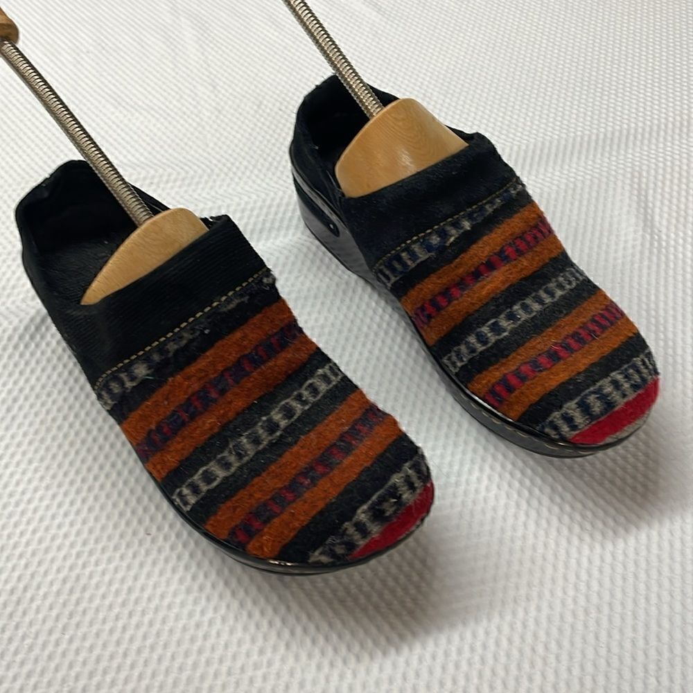 Born Bandy Southwestern Wool Clogs Size 8 - Picture 2 of 11